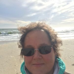 Meet your Posher, Diana